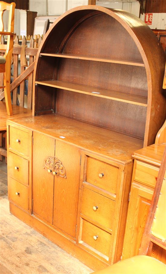 Small oak dresser
